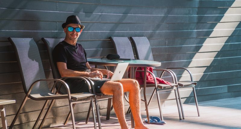 how to start freelancing as a developer 2026 - URL Short